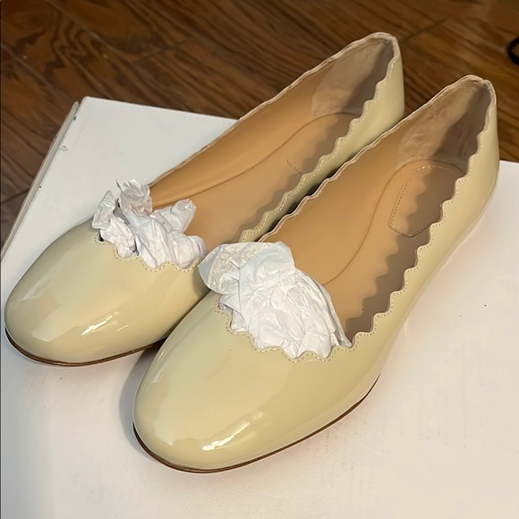 Chloe Cream Scalloped Flats